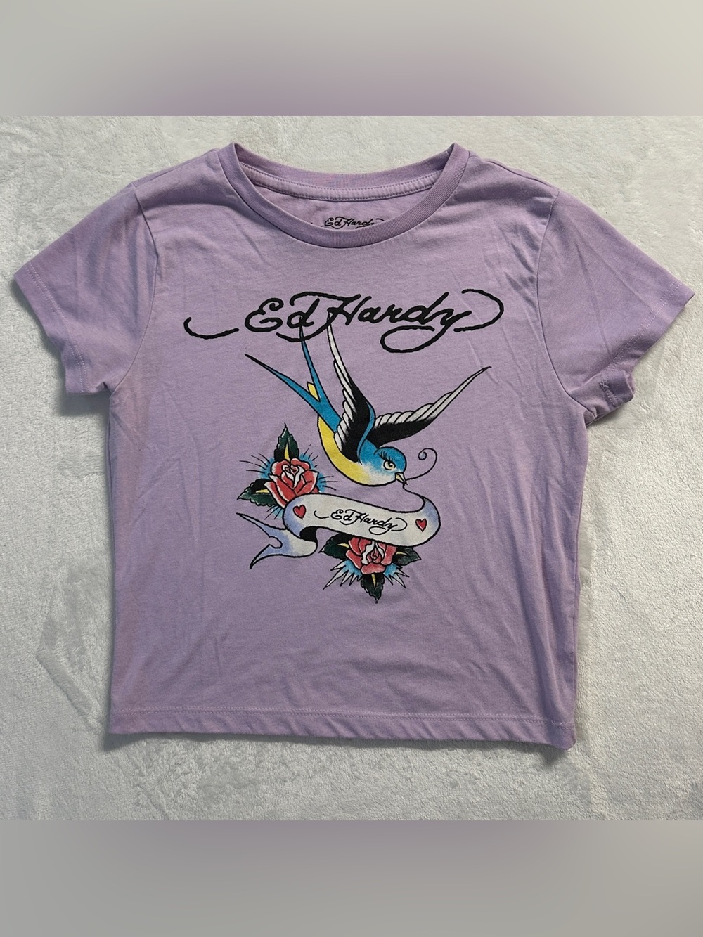 ED HARDY women's y2k style light purple cropped graphic tee, M.